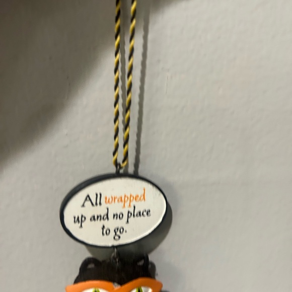 2 Hallmark sassy Cat ornament - Picture 9 of 9